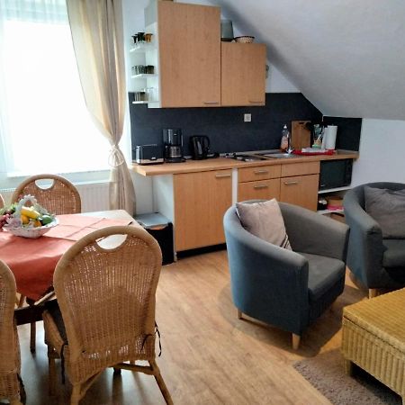 Ferienwohnung Neheim Mit Dennis Und Alexander Alexander Mit Klimaanlage Luaran gambar